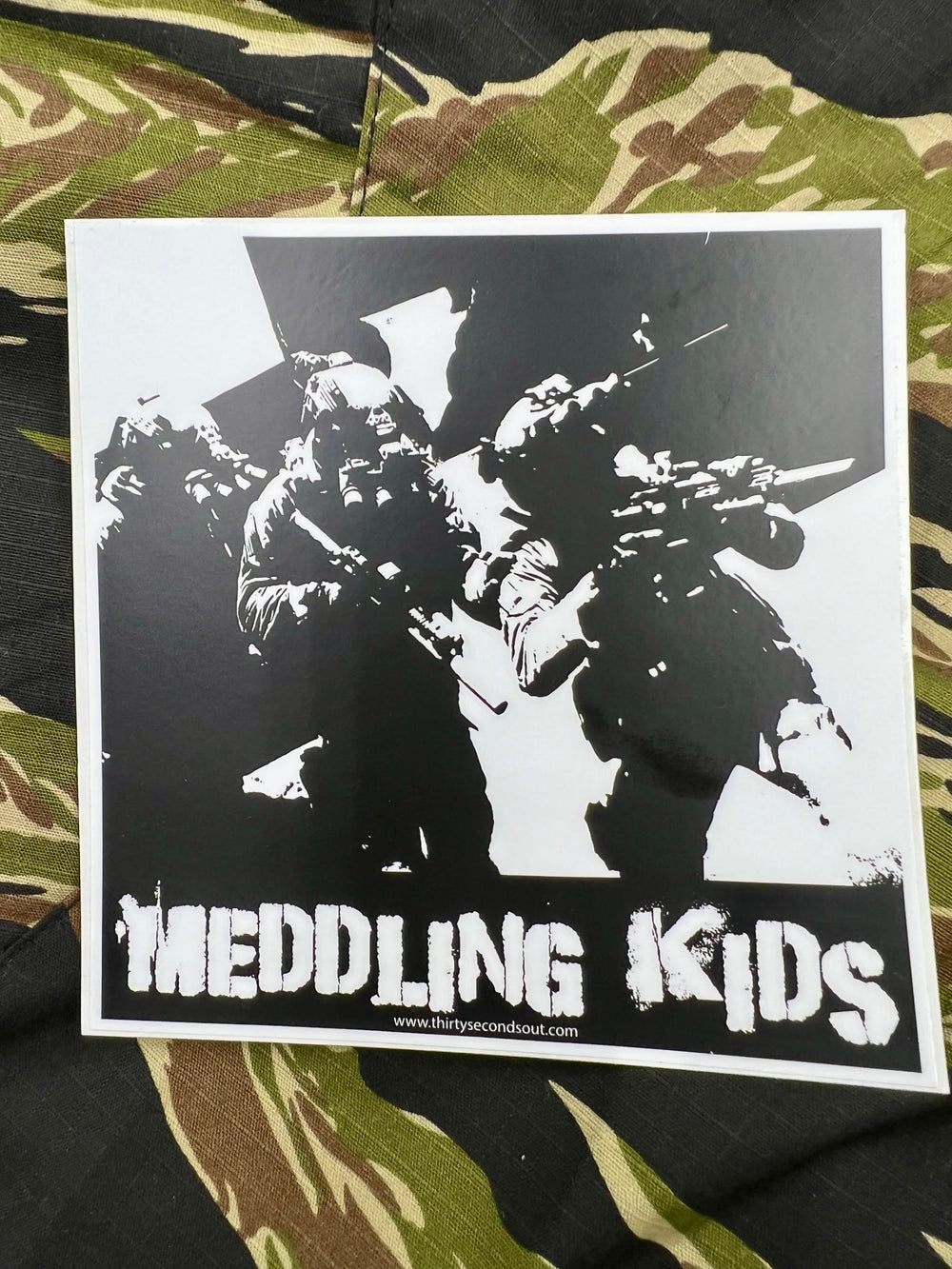 Meddling Kids (spielende Kinder) - Moral Sticker | S4 Supplies