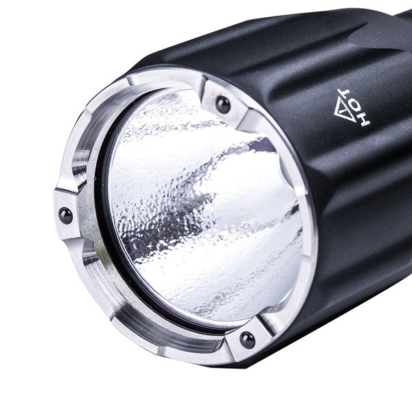TA30 MAX Taktische Taschenlampe mit "Window-Breacher"